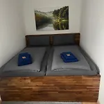 Exklusives Mit Geteiltem Bad Und Küche Kg Apartment