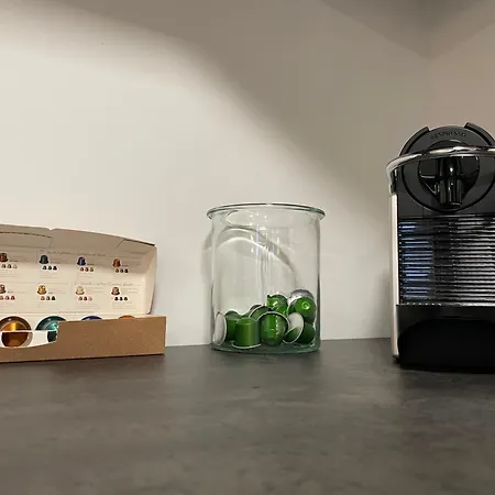 Exklusives Mit Geteiltem Bad Und Küche Kg Apartamento