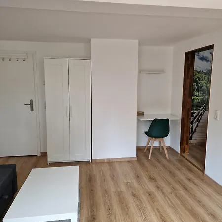 Exklusives Mit Geteiltem Bad Und Kueche Kg * Stadtilm