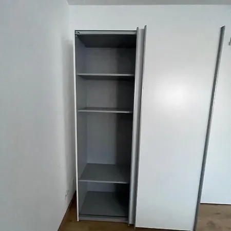 Appartement Kg Exklusives Zimmer, Wlan, Geteiltes Bad Und Kueche