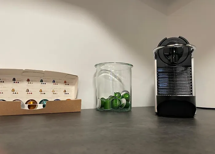 Exklusives Mit Geteiltem Bad Und Küche Kg Apartamento