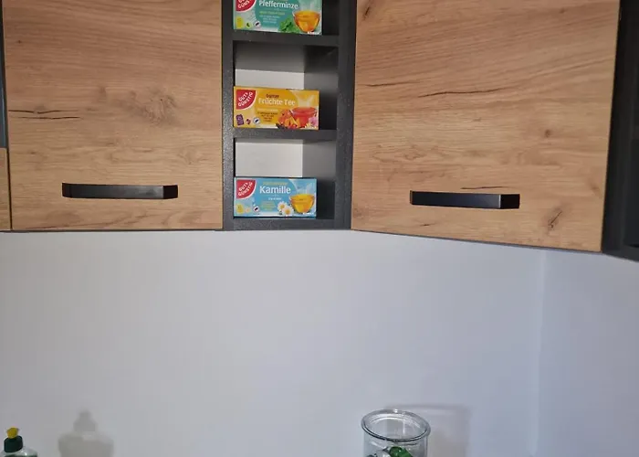 Daire Kg Exklusives Zimmer, Wlan, Geteiltes Bad Und Kueche Stadtilm