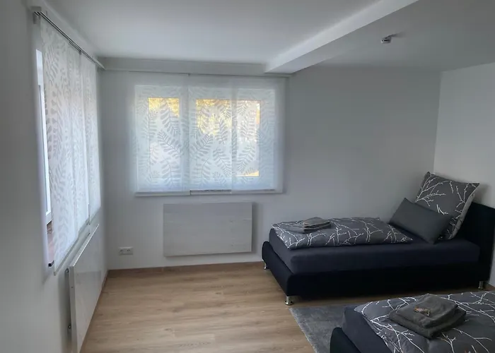 Kg Exklusives Zimmer, Wlan, Geteiltes Bad Und Kueche