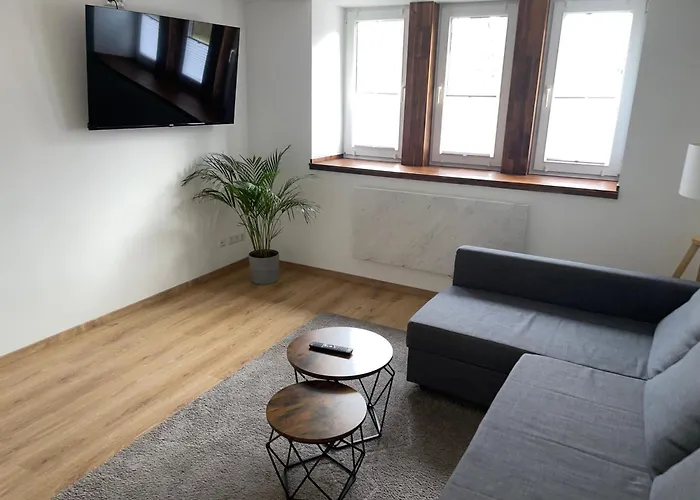 Kg Exklusives Zimmer, Wlan, Geteiltes Bad Und Kueche