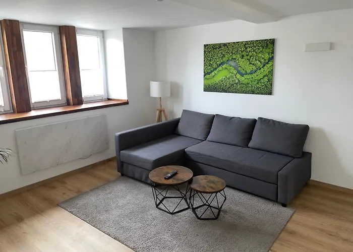 Apartamento Exklusives Mit Geteiltem Bad Und Küche Kg *